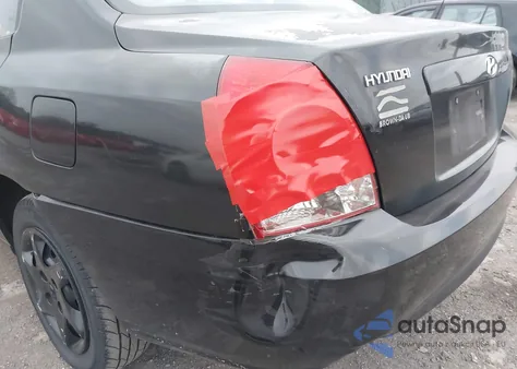 2004 Hyundai Elantra Gls/Gt из США, поврежденный, VIN KMHDN46D94U742864